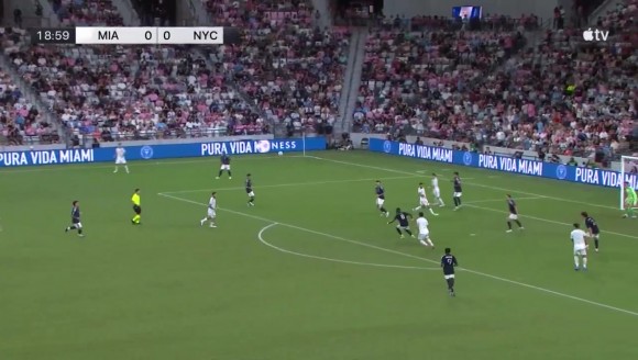 迈阿密1-0领先!苏亚雷斯不停球助攻,贝尔特拉梅破门